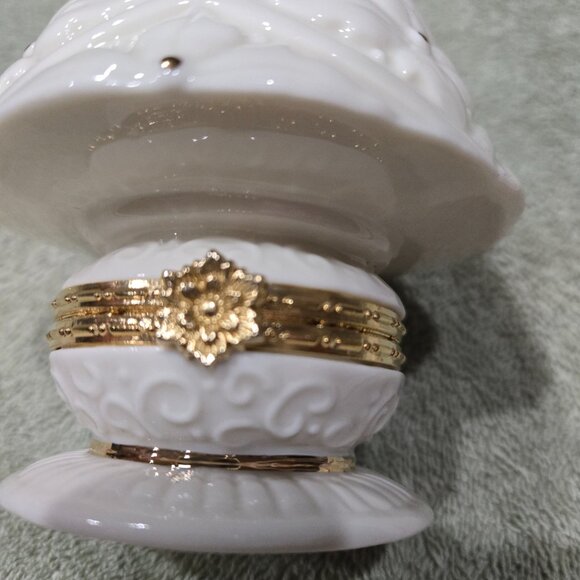 Ceramic Christmas Tree Trinket Box - Picture 3 of 6